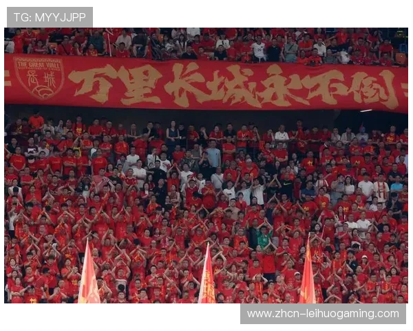 国足肇庆集训开启，部分国脚中断休假报到